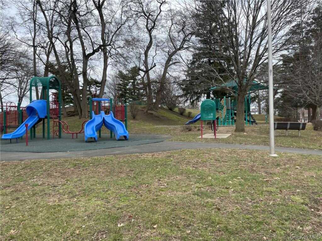 56 Stephenson Boulevard, New Rochelle, NY 10801 - Photo 44 of 44