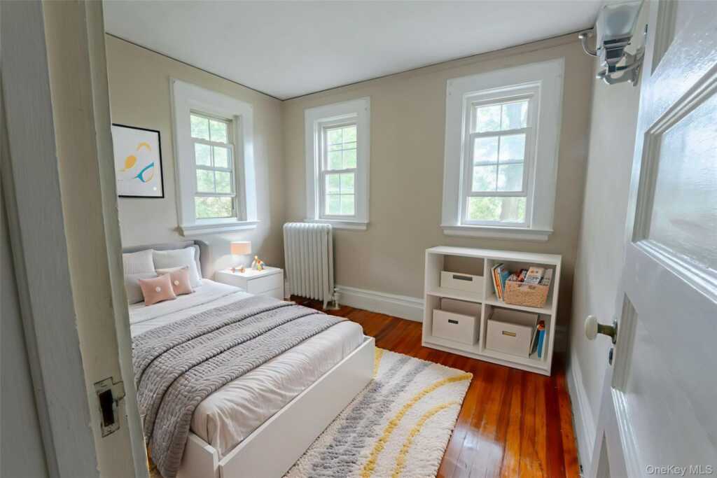 26 Overlook Circle, New Rochelle, NY 10804 - Photo 13 of 15