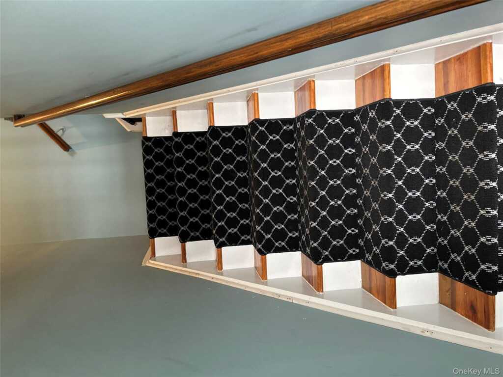 140 Meyer Oval, Unit #140, Pearl River, NY 10965 - Photo 3 of 11