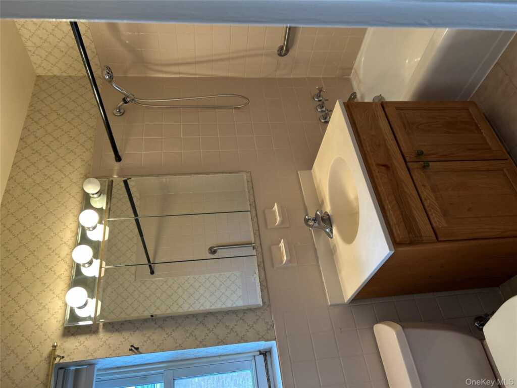 140 Meyer Oval, Unit #140, Pearl River, NY 10965 - Photo 7 of 11