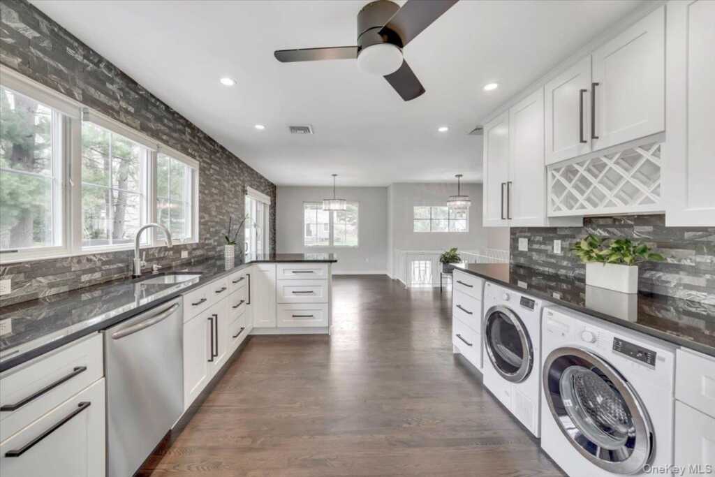 10 Sandhage Drive, Pearl River, NY 10965 - Photo 19 of 31