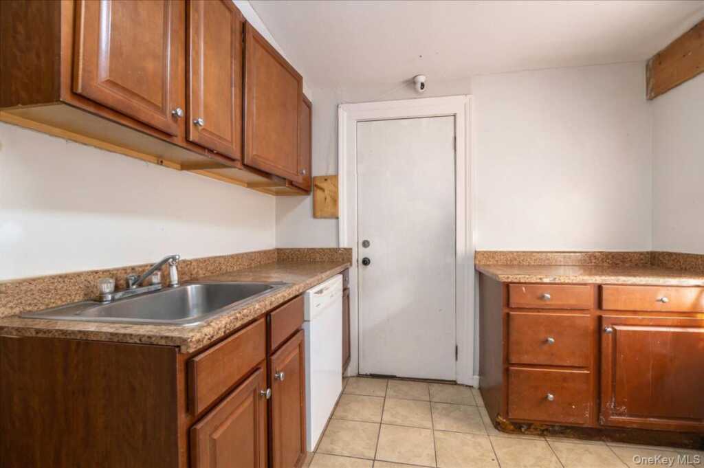 26 E Catherine Street, Nyack, NY 10960 - Photo 4 of 26