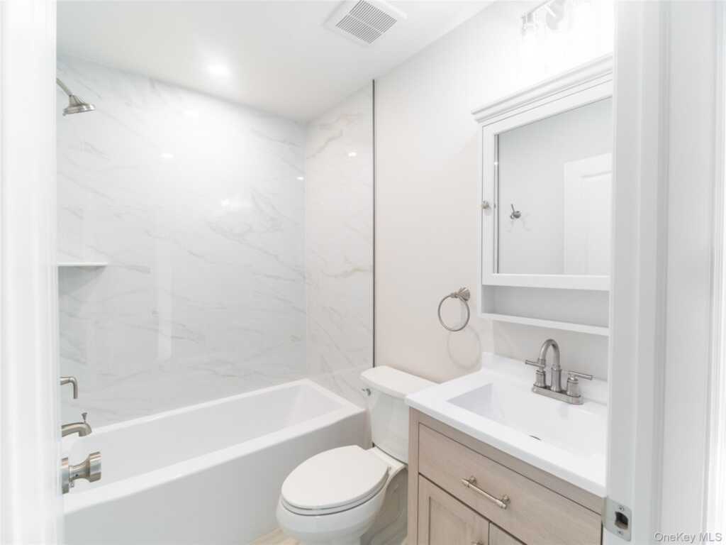 306 South Regent street, Rye, NY 10573 - Photo 15 of 22