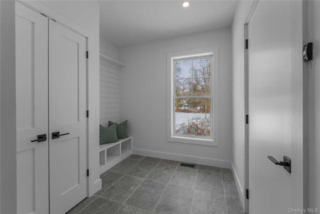 41 Betsy Brown Road, Rye, NY 10573 - Photo 13 of 27