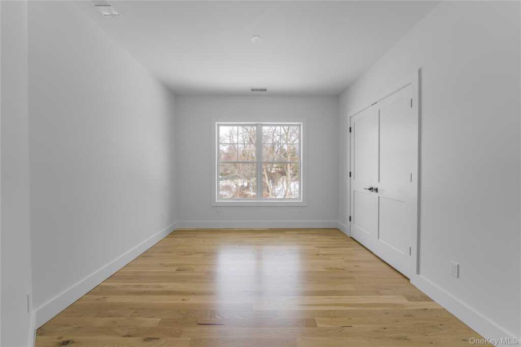 41 Betsy Brown Road, Rye, NY 10573 - Photo 23 of 27