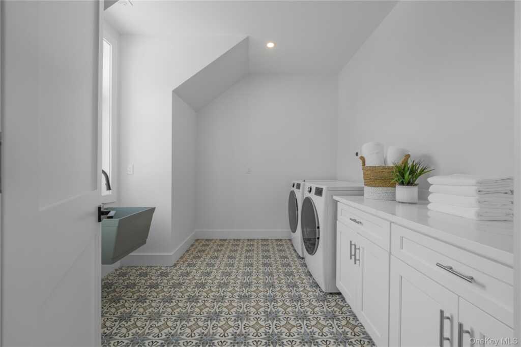 41 Betsy Brown Road, Rye, NY 10573 - Photo 26 of 27