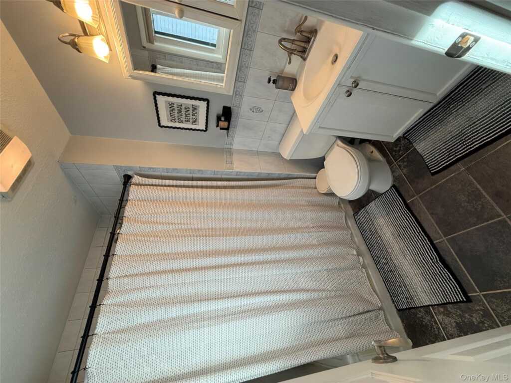 70 Chester Lane, Nanuet, NY 10954 - Photo 4 of 10