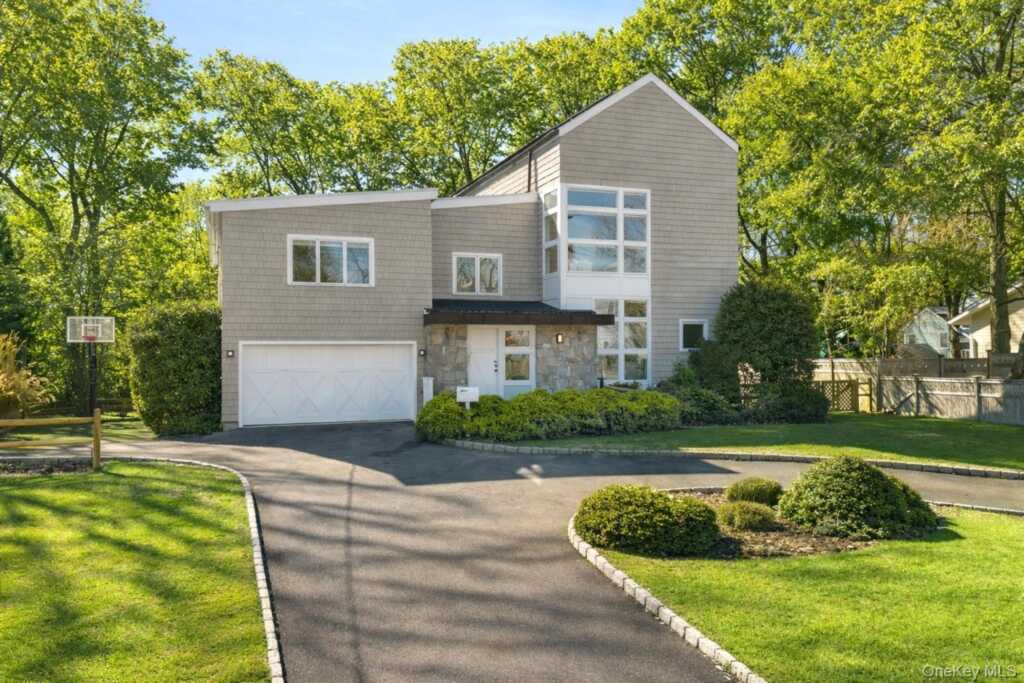 4 Trails End, Rye, NY 10580 - Photo 2 of 43