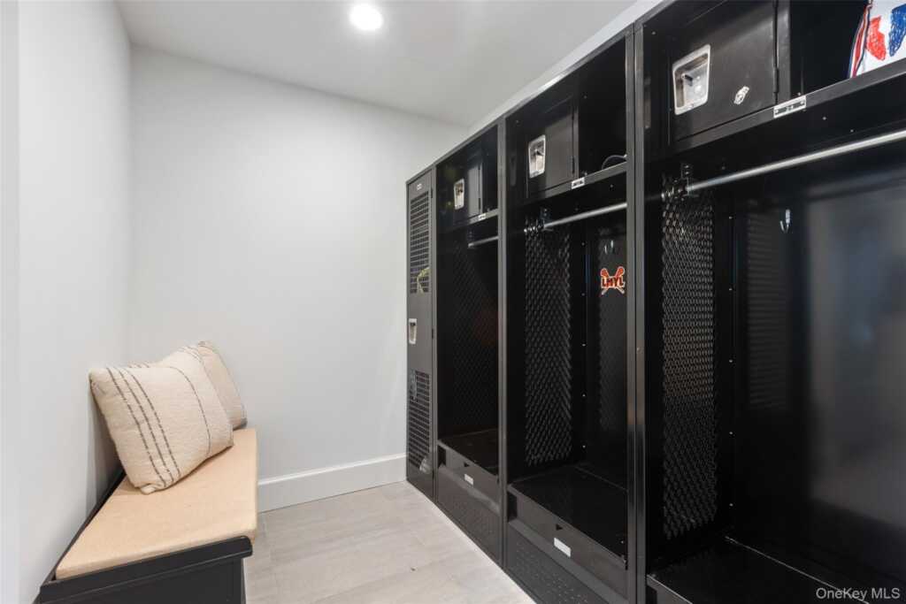 4 Trails End, Rye, NY 10580 - Photo 35 of 43