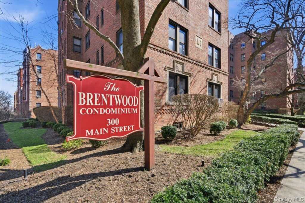 300 Main Street, Unit #6F, White Plains, NY 10601 - Photo 16 of 17