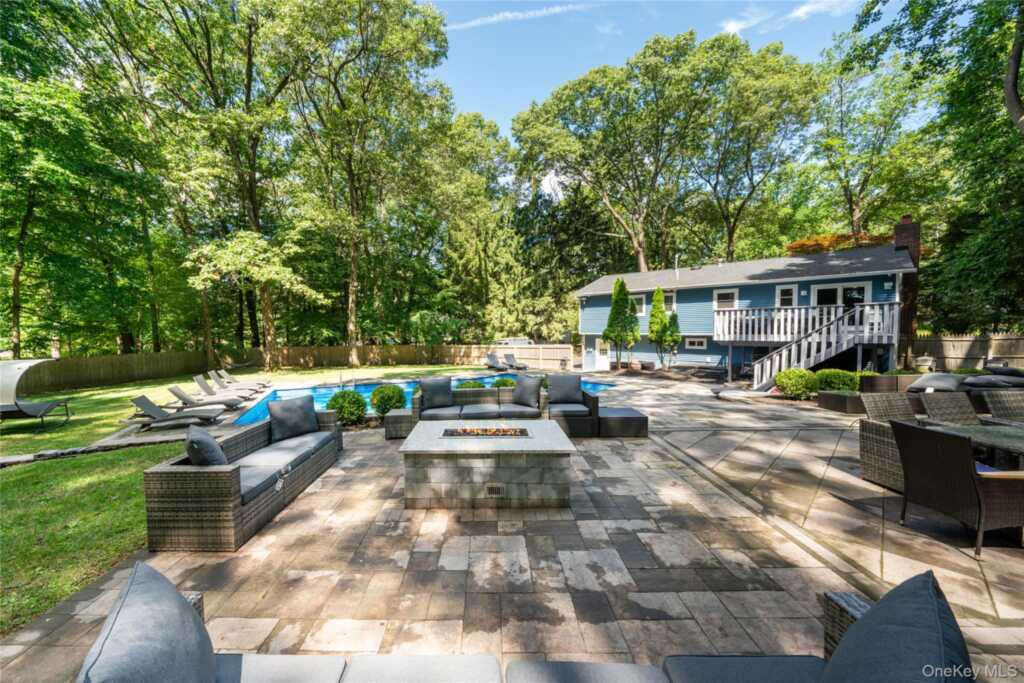 9 E Stemmer Lane, Suffern, NY 10901 - Photo 17 of 37