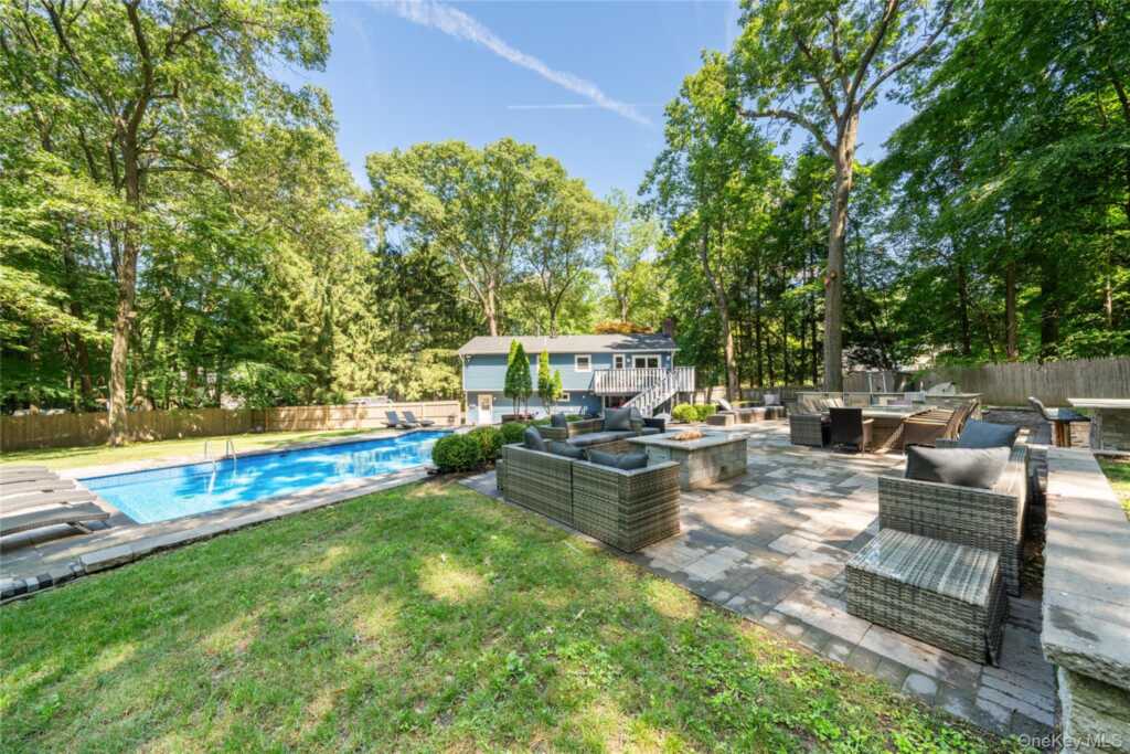 9 E Stemmer Lane, Suffern, NY 10901 - Photo 20 of 37