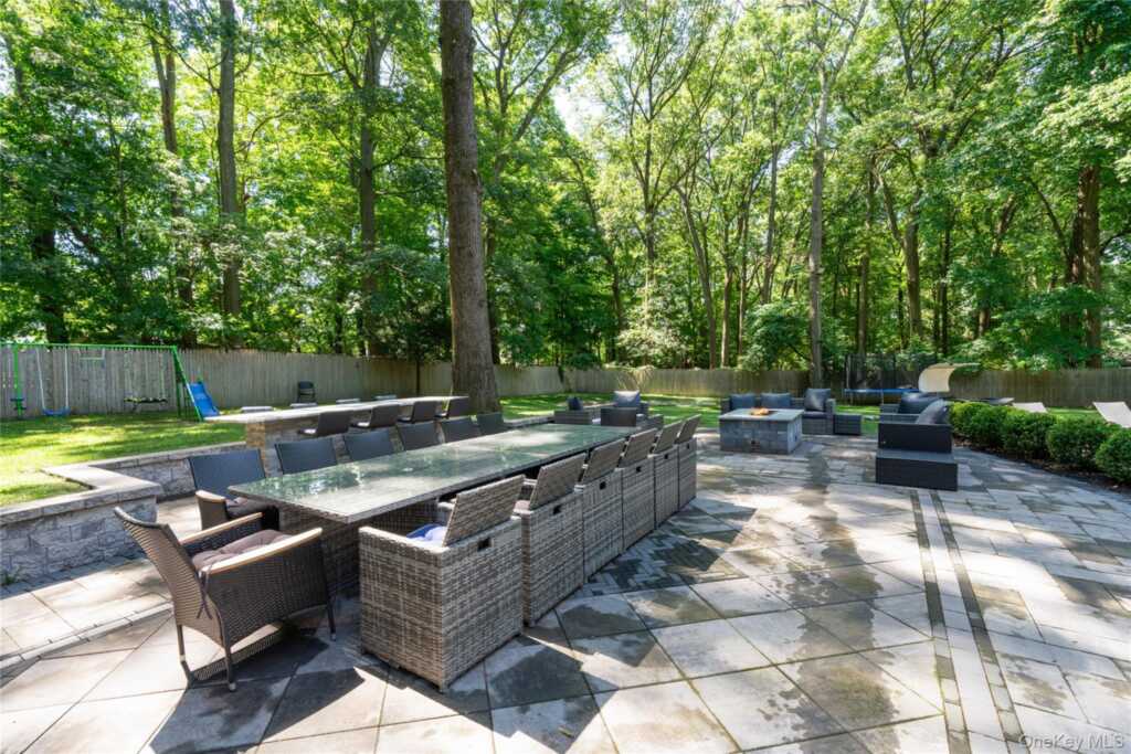 9 E Stemmer Lane, Suffern, NY 10901 - Photo 22 of 37