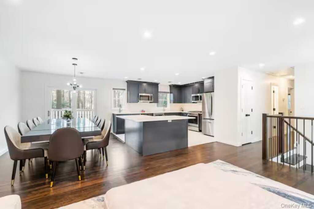 9 E Stemmer Lane, Suffern, NY 10901 - Photo 3 of 37