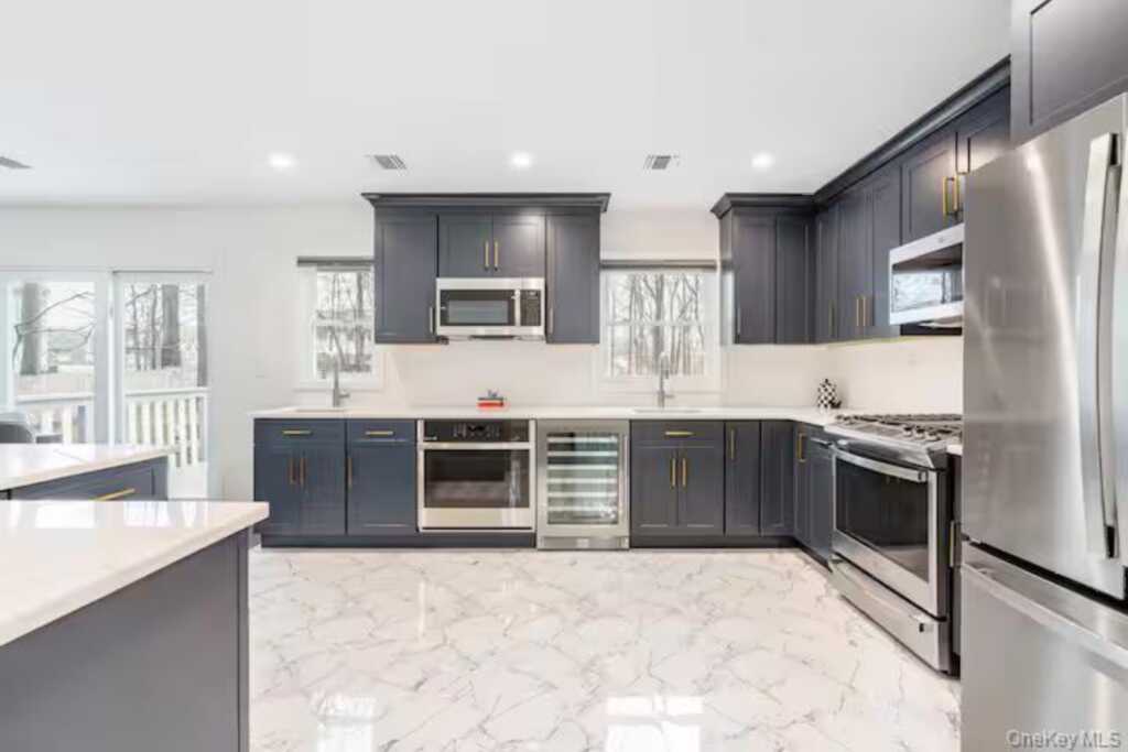 9 E Stemmer Lane, Suffern, NY 10901 - Photo 4 of 37