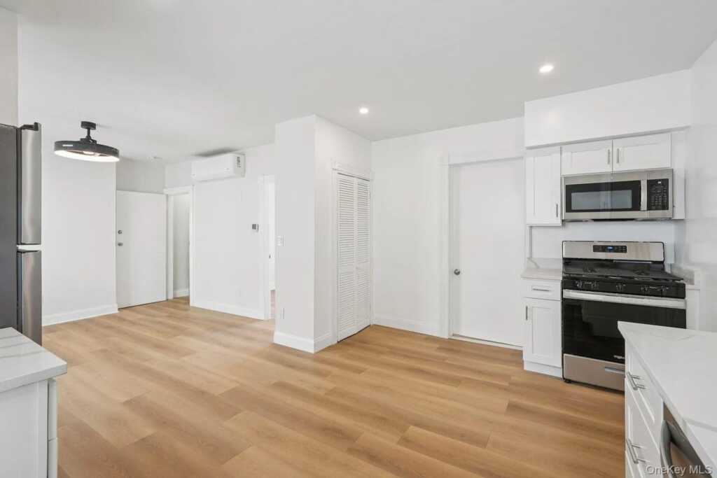 332 Locust Avenue, Unit #1, Rye, NY 10573 - Photo 3 of 14