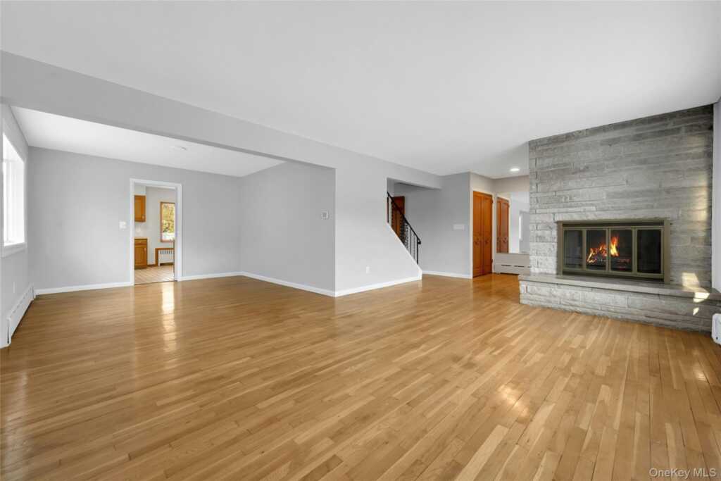 812 Halstead Avenue, Rye, NY 10543 - Photo 5 of 36