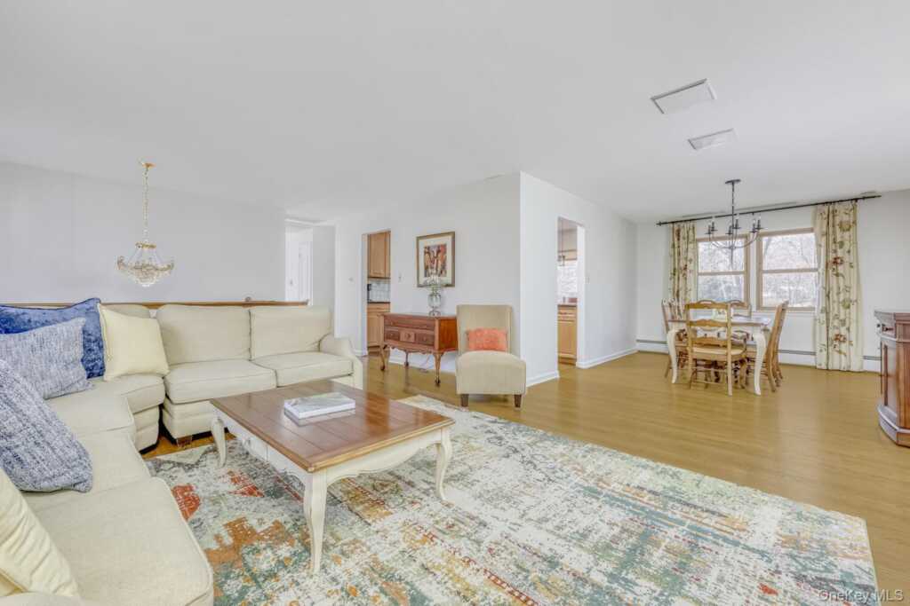 7 E Mayer Drive, Suffern, NY 10901 - Photo 11 of 30