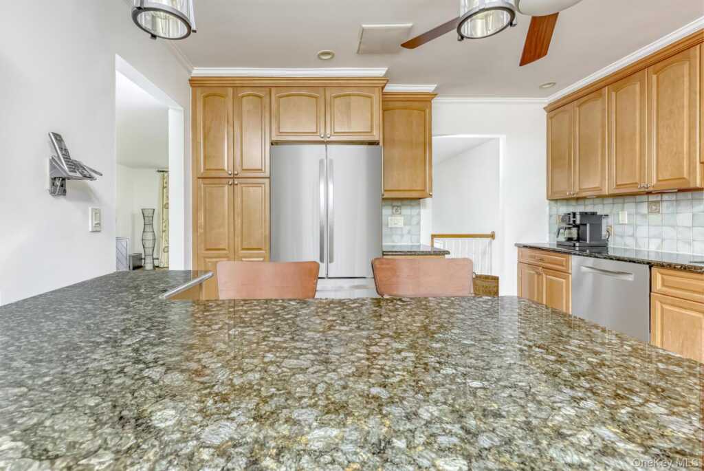 7 E Mayer Drive, Suffern, NY 10901 - Photo 16 of 30