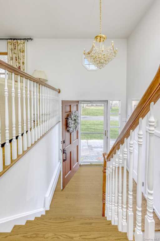 7 E Mayer Drive, Suffern, NY 10901 - Photo 9 of 30