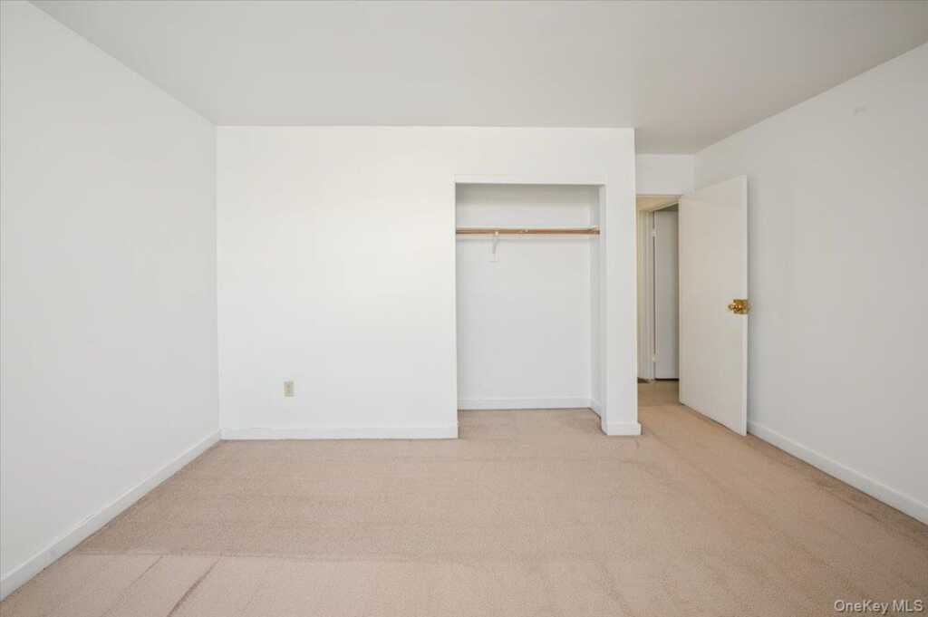 501 Maplewood Gardens, Nanuet, NY 10954 - Photo 13 of 19