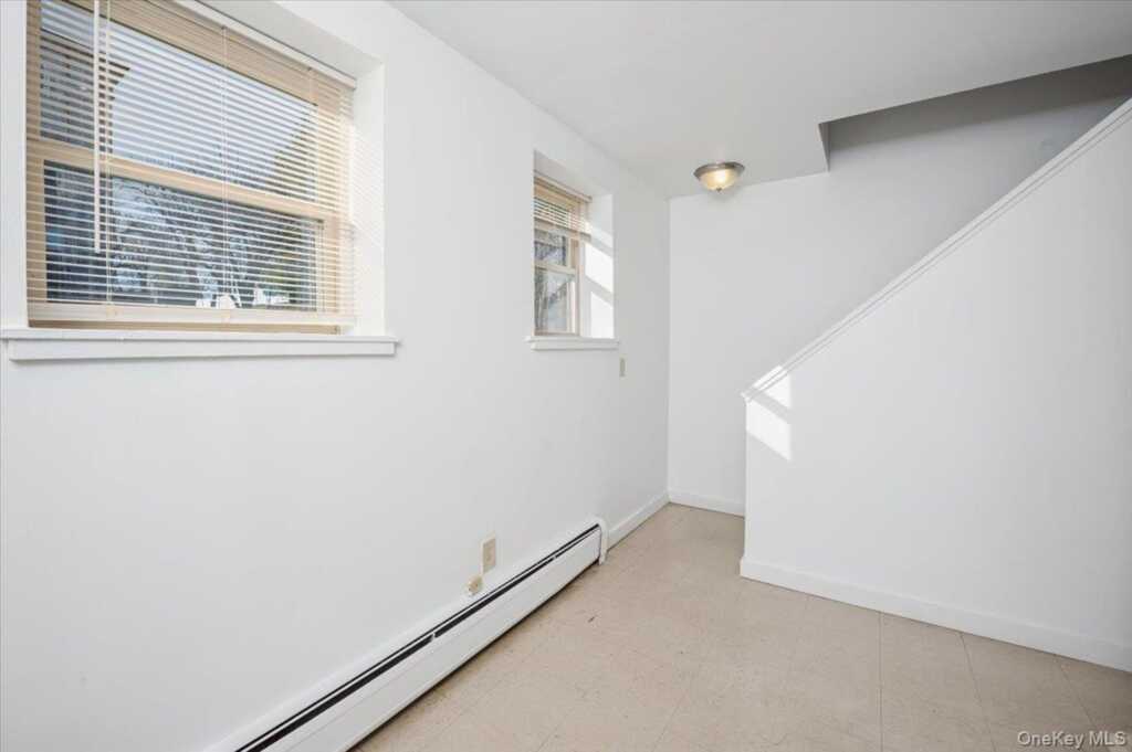 501 Maplewood Gardens, Nanuet, NY 10954 - Photo 8 of 19