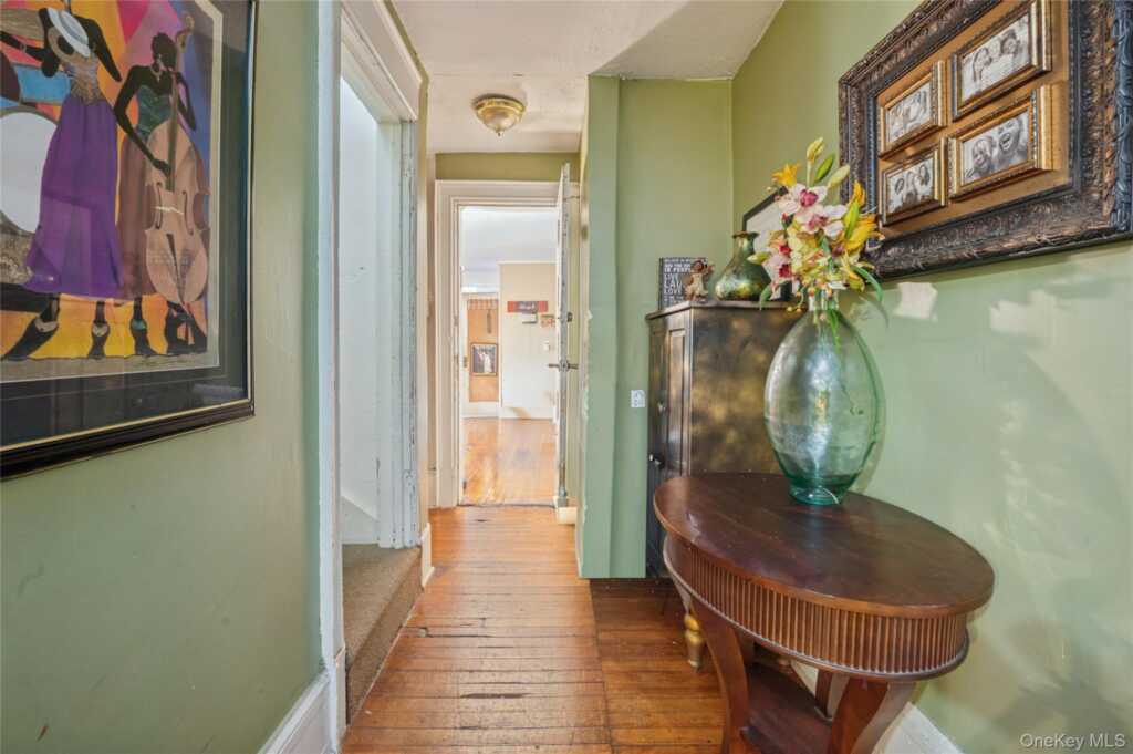 7 The Court, New Rochelle, NY 10801 - Photo 19 of 35