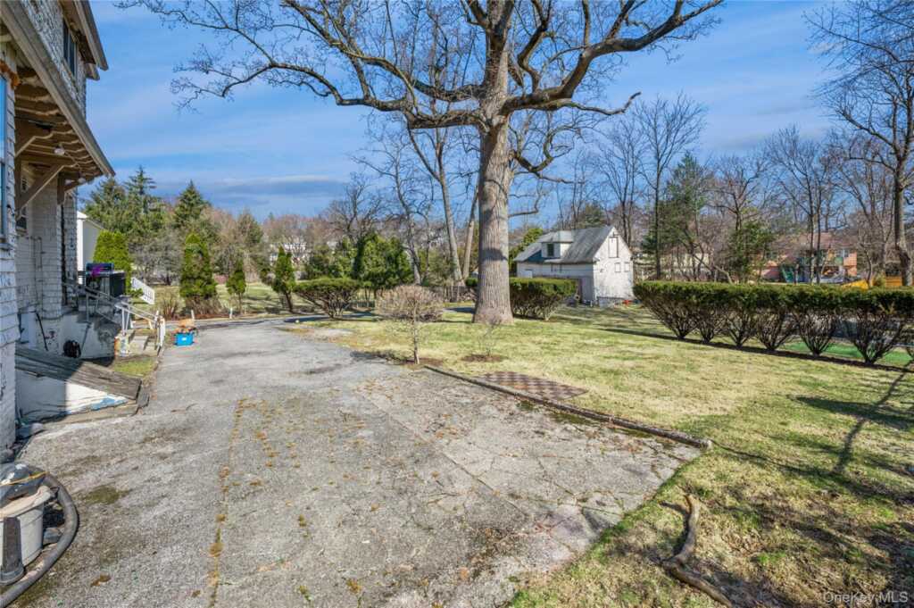 7 The Court, New Rochelle, NY 10801 - Photo 32 of 35