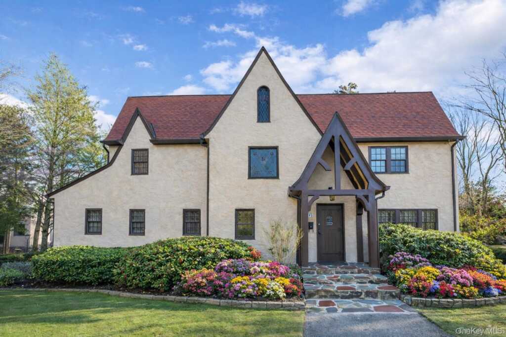 45 Wilmot Road, New Rochelle, NY 10804