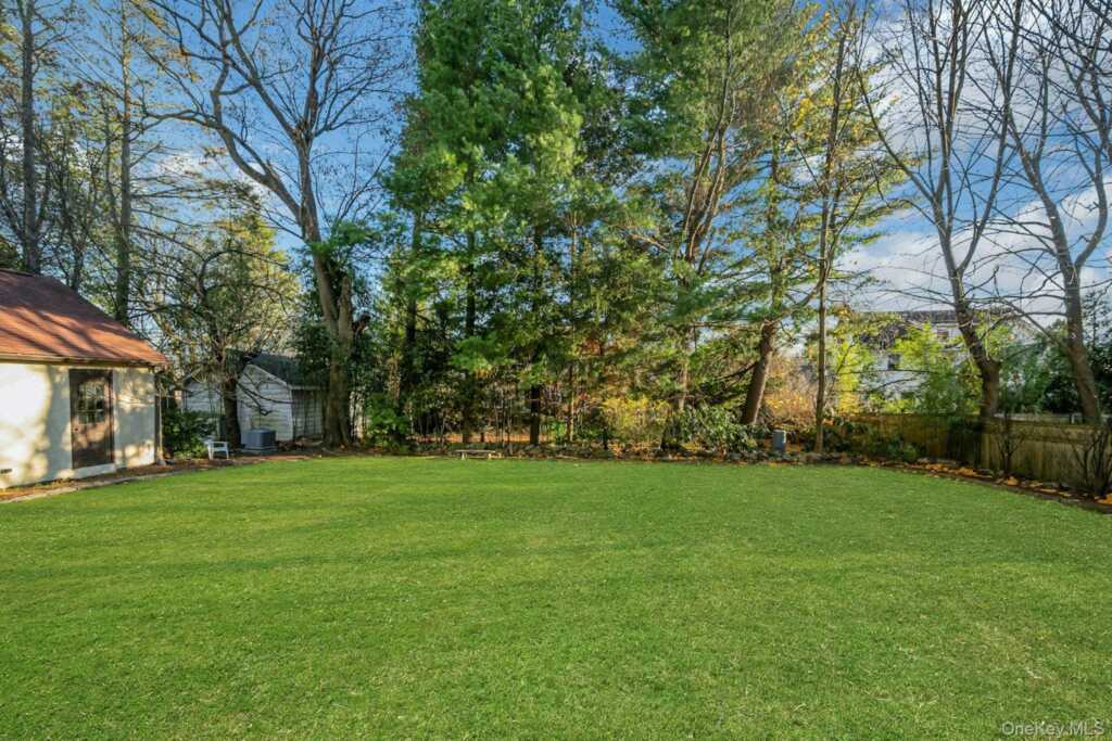 45 Wilmot Road, New Rochelle, NY 10804 - Photo 34 of 40