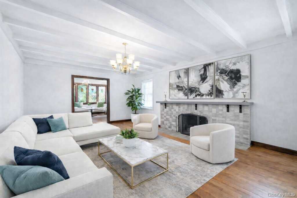 45 Wilmot Road, New Rochelle, NY 10804 - Photo 4 of 40