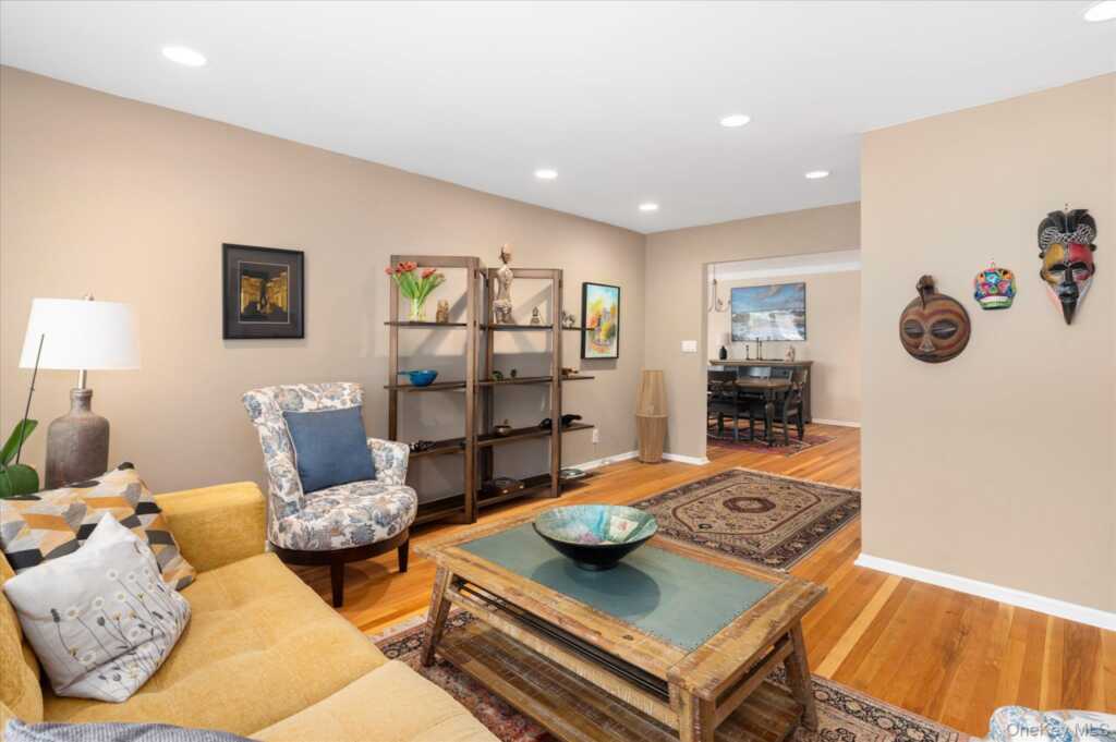 4 Pine Ridge Road, Rye, NY 10573 - Photo 6 of 41