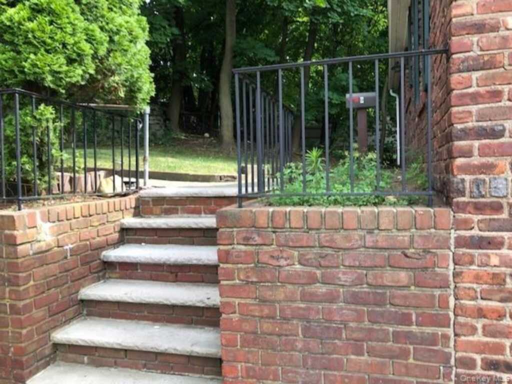 49 Congers Road, Unit #7, New City, NY 10956 - Photo 2 of 11