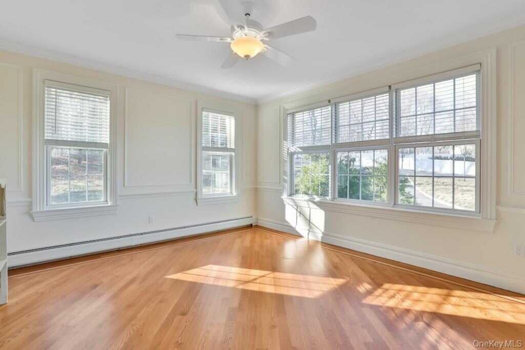 34 Renfrew Road, New City, NY 10956 - Photo 10 of 39