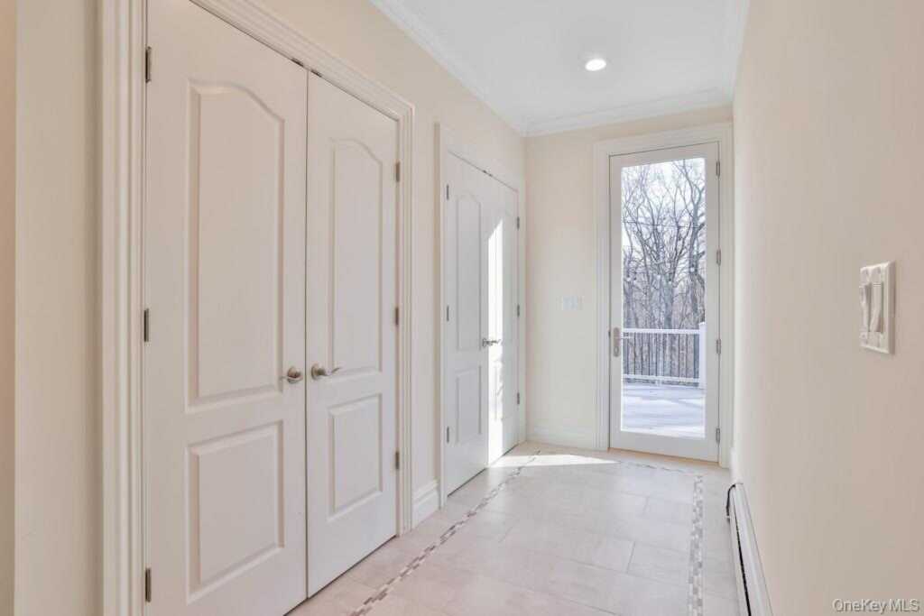 34 Renfrew Road, New City, NY 10956 - Photo 19 of 39