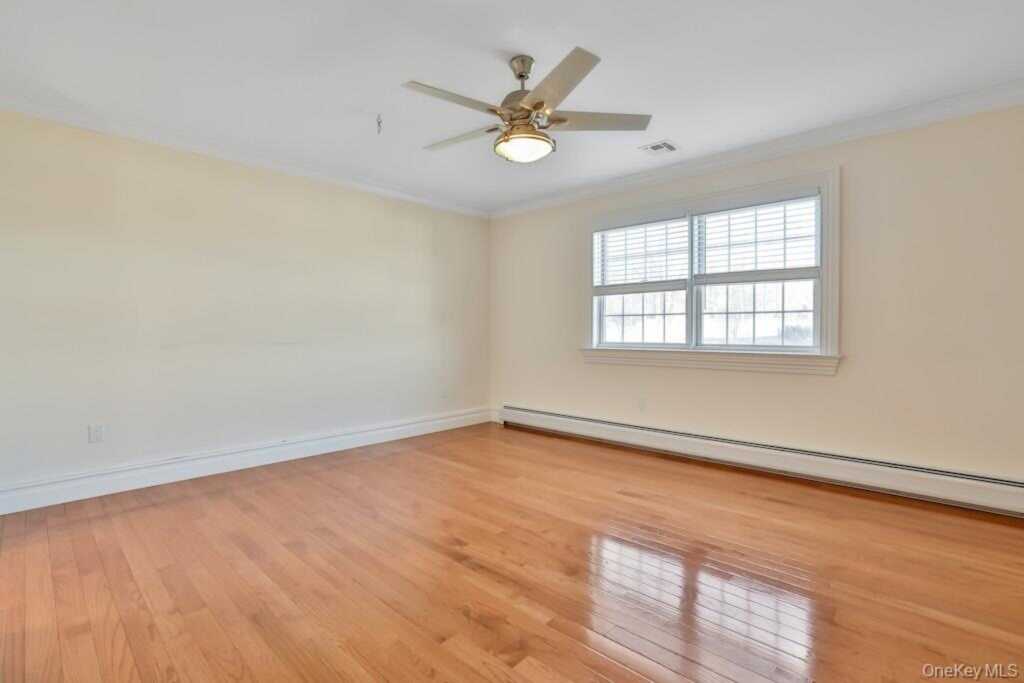 34 Renfrew Road, New City, NY 10956 - Photo 22 of 39