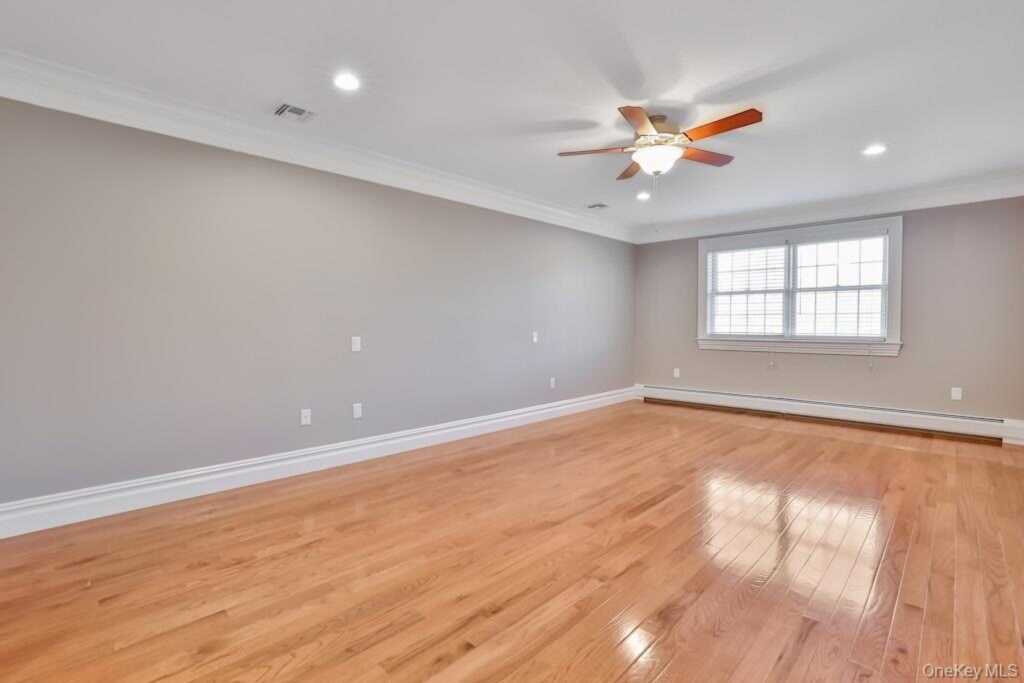 34 Renfrew Road, New City, NY 10956 - Photo 25 of 39