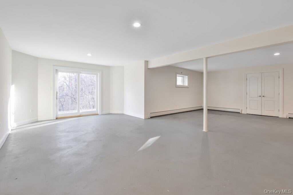 34 Renfrew Road, New City, NY 10956 - Photo 37 of 39