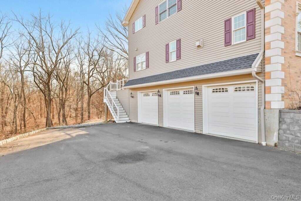 34 Renfrew Road, New City, NY 10956 - Photo 39 of 39