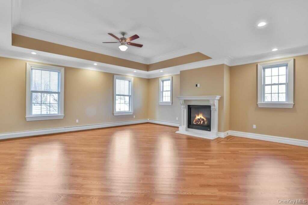 34 Renfrew Road, New City, NY 10956 - Photo 6 of 39