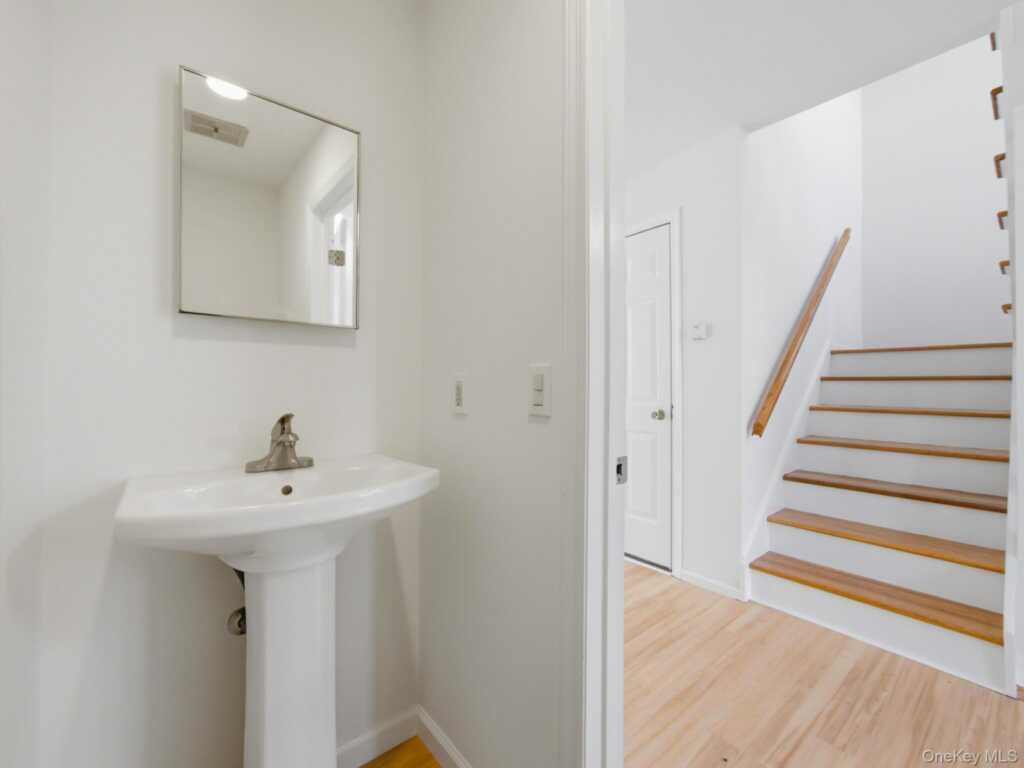 157 N Franklin Street, Nyack, NY 10960 - Photo 19 of 48