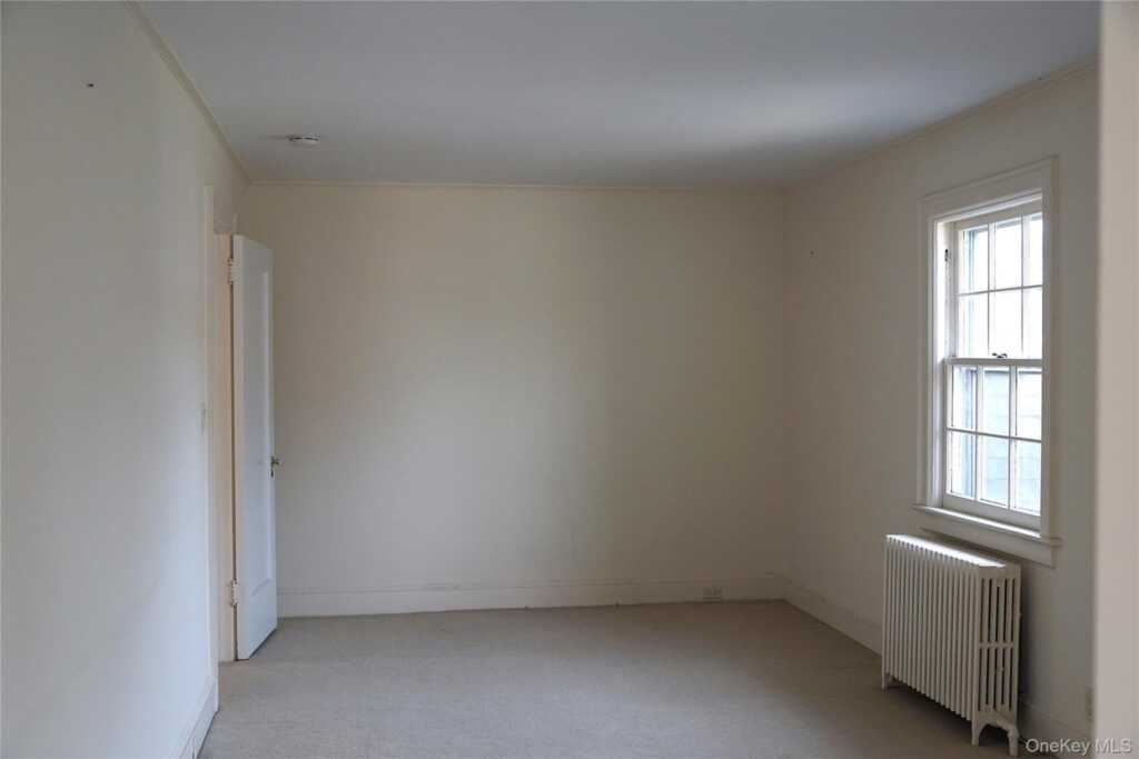 16 Bon Air Avenue, New Rochelle, NY 10804 - Photo 18 of 42