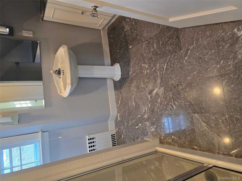 16 Bon Air Avenue, New Rochelle, NY 10804 - Photo 30 of 42