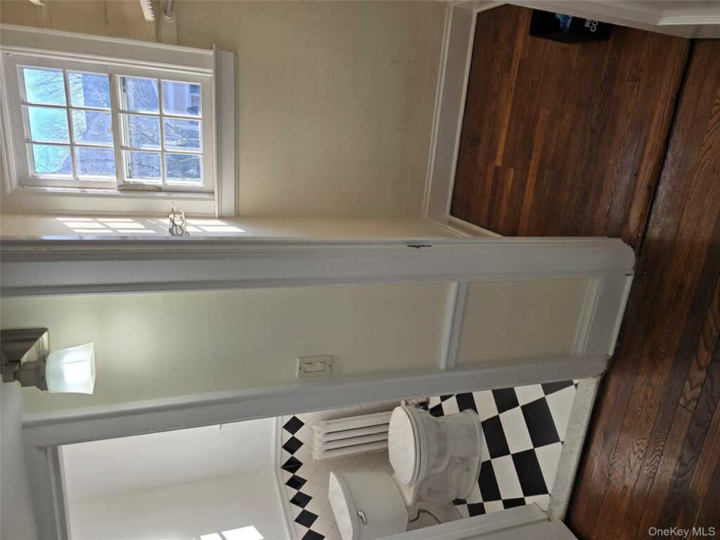 16 Bon Air Avenue, New Rochelle, NY 10804 - Photo 35 of 42