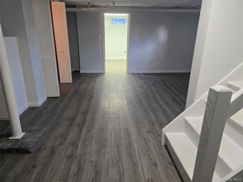 16 Bon Air Avenue, New Rochelle, NY 10804 - Photo 40 of 42