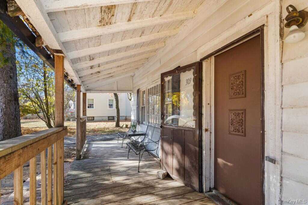 309 Willow Grove Road, Stony Point, NY 10980 - Photo 17 of 23