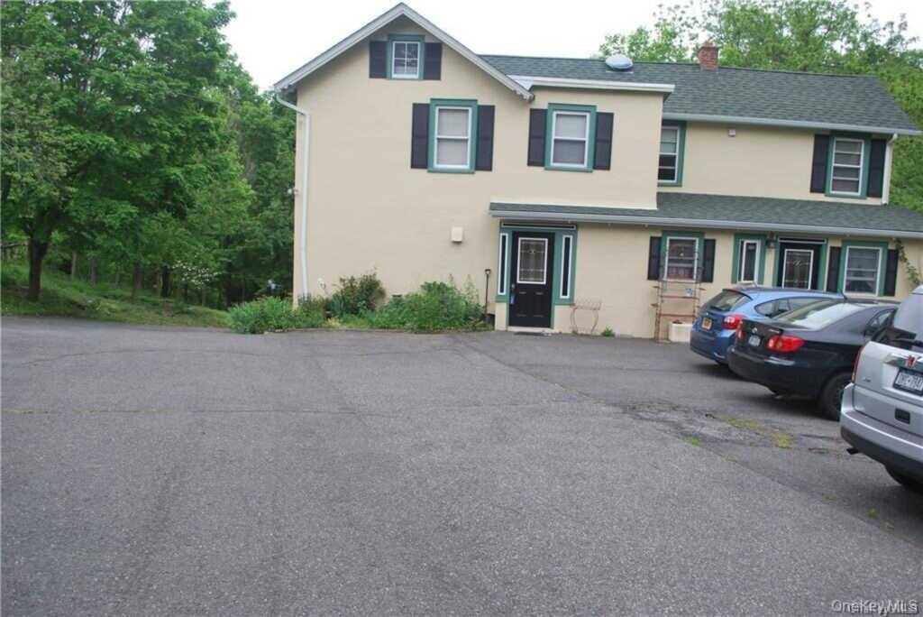 418 Christian Herald #4 Road, Unit #4, Valley Cottage, NY 10989