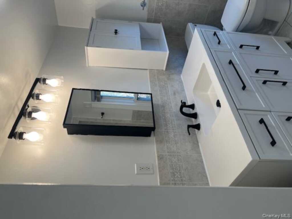 418 Christian Herald #4 Road, Unit #4, Valley Cottage, NY 10989 - Photo 10 of 17