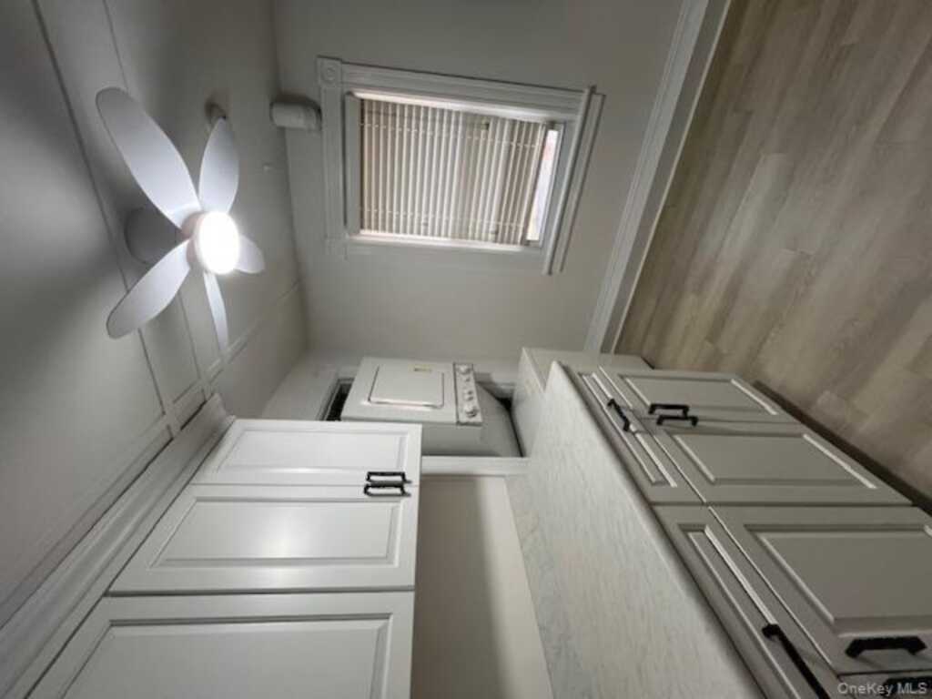 418 Christian Herald #4 Road, Unit #4, Valley Cottage, NY 10989 - Photo 4 of 17