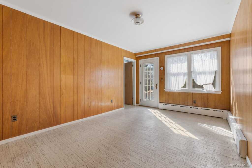 321 Locust Avenue, Rye, NY 10580 - Photo 25 of 46